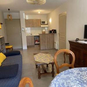 Appartement 2 pièces avec terrasse et parking à Roquebrune-sur-Argens - FR-1-226A-138