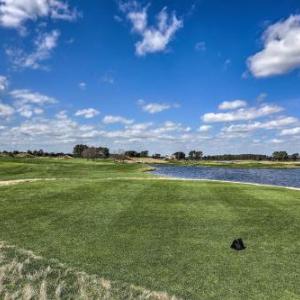 Myrtle Beach Condo with Golf Course - Boardwalk 9 Mi