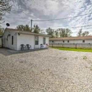 Geneva-on-the-Lake Cottage with Patio - Walk to Shore