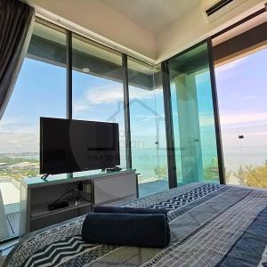 PD D'Wharf Residence Studio -Stunning 270° Seaview