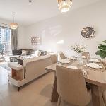 Spacious Apt for 5 With Spectacular Marina Views Dubai 