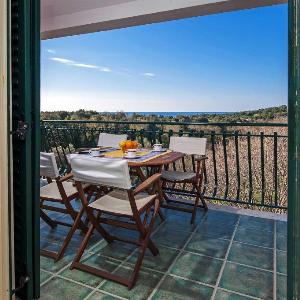 VILLA MAREONDA One-Bedroom Apartment with Seaview 203