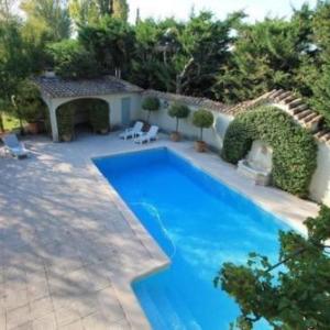 Beautiful Provencal house with a POOL