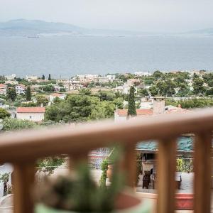 Cozy Home with panoramic views of the Saronic Gulf