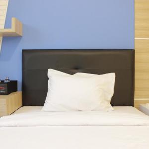 Zest Studio Semi Apartment at The Lodge Paskal near BINUS University By Travelio