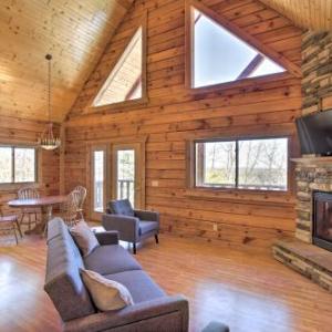 Pet-Friendly Warrens Cabin with Private Deck