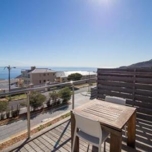 Camps Bay Luxury studio apartment - The Crystal