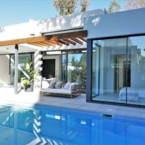 2225 new luxury modern villa close to puerto banus