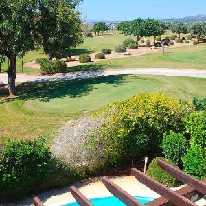 Villa Omodos - private kidney pool roof terrace with golf views. Hestiades Greens Aphrodite Hills.