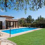 Villa Dionysos - private pool and pretty garden. Peaceful location within Aphrodite Hills Resort 