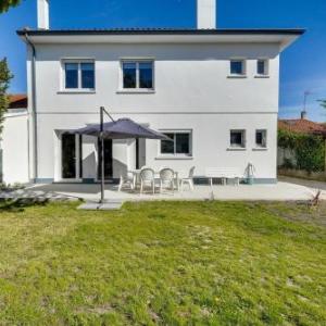 Lovely family house with garden