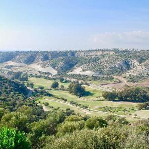 Amazing views -Villa Kourion within walking distance to the centre of Aphrodite Hills Resort