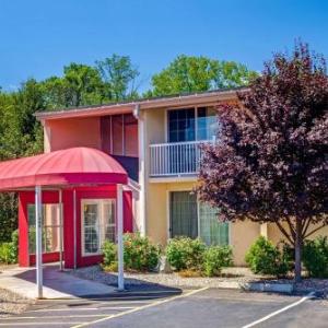 HomeSpring Inn & Studios - Hartford South - Rocky Hill