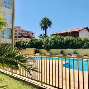 Entremar y piscina en La Serena