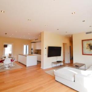 Impressive apartment in the best location in Paseo Mallorca