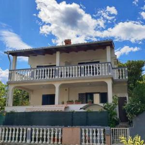 Apartments with parking space Silo Krk - 18756
