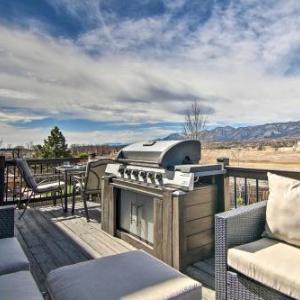 Monument Mountain Retreat with Views and Hot Tub!