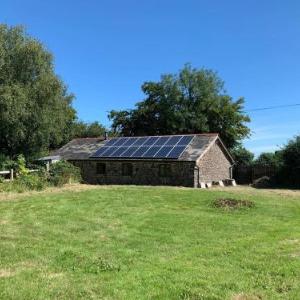 Lovely 2-Bed Converted Barn in Langtree