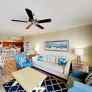 Exceptional Condo in Emerald Grande at HarborWalk Village condo