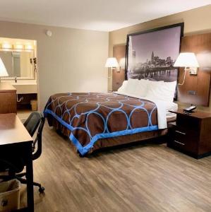 Super 8 by Wyndham Cookeville, TN, Cookeville