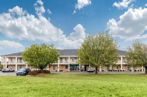 Quality Inn Oxford Anniston I-20 exit 188, Oxford