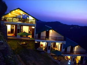 Woodsmoke Resort And Spa, Jutogh