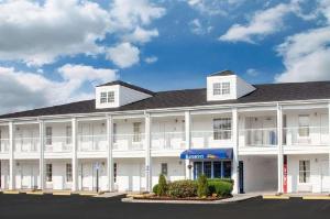 Baymont by Wyndham Brunswick GA, Brunswick