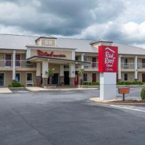 Red Roof Inn & Suites Calhoun