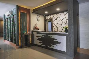 RedDoorz Plus near Pantai Coastarina 2, Batam