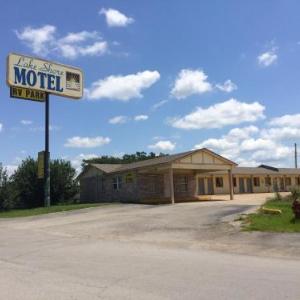 Drumright Hotels Deals At The 1 Hotel In Ok Lake S Motel