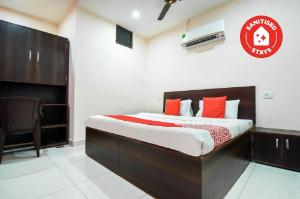 OYO 62150 Happy Living 1819, Ludhiana
