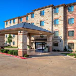 La Moderna Field Hotels - Holiday Inn Express and Suites Granbury