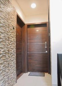 CollarCamp’s Oberoi Apartments Luxurious Studio, Navi Mumbai