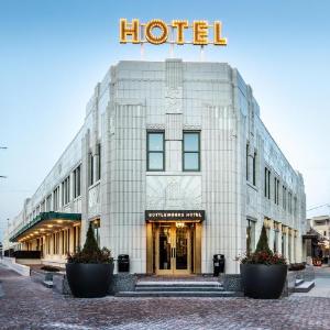 Bottleworks Hotel hotel near Indiana Convention Center & Lucas Oil Stadium