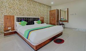 Capital O 76376 Hotel Golden Heights, Jamshedpur