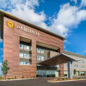 La Quinta Inn & Suites by Wyndham Louisville East