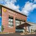 La Quinta Inn & Suites by Wyndham Louisville NE - Old Henry Rd