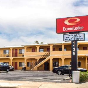 Hotels near Tucson Symphony Center - Econo Lodge University