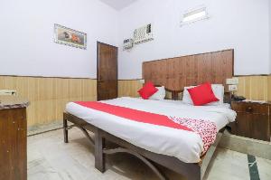 OYO 38775 Hotel Prem Chunaria, Moradabad