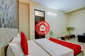 Oyo 47394 Skyy Inn, Ghaziabad