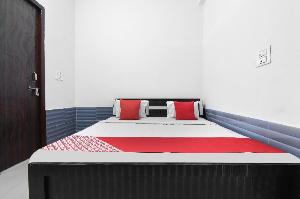 OYO 49899 Pardeep Palace, Rohtak
