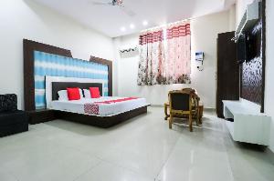 OYO 60255 Hotel Mayur, Karnal