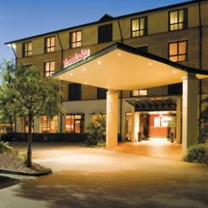 Hotels near Sirromet Wines - Travelodge Hotel Garden City Brisbane
