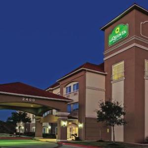 The Clarion at Brazosport College Hotels - La Quinta Inn & Suites by Wyndham Angleton