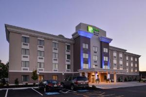 Holiday Inn Express and Suites West Ocean City, Ocean City