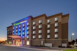 Holiday Inn Express & Suites Ottawa East-Orleans, Ottawa