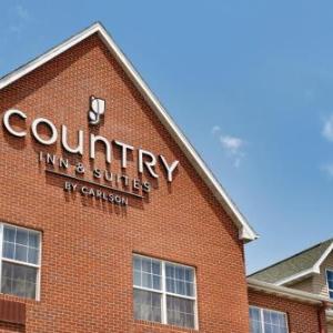 Country Inn & Suites by Radisson Coralville IA