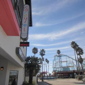 The Crepe Place Santa Cruz Hotels - Carousel Beach Inn