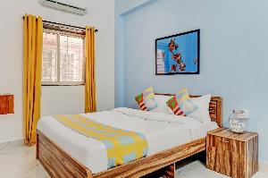 OYO Home 78057 Dazzling Studios Near Airport, Vagholi