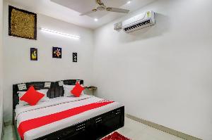 OYO 79443 Bliss Residency, Panipat